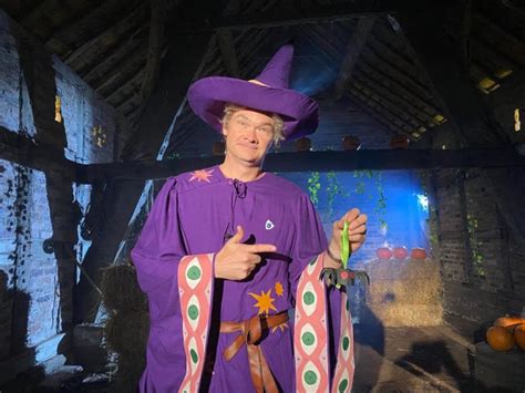 The Wizard In My Shed Costume For Simon Farnaby Ooobop