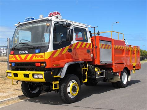 Isuzu 750 495 1 Fire Trucks Australia
