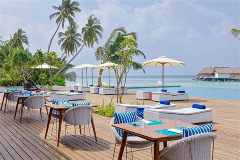 Почивка на Малдивите в Hotel Mercure Maldives Kooddoo Resort 4 All