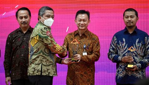 Raih Psbe Bca Akan Wakili Indonesia Di Ajang Asean Energy Award Iconomics