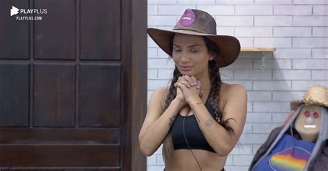 Acompanhe notícias diárias da casa e fique por dentro da vida dos brothers! Stéfani volta para sede como a última Fazendeira desta ...