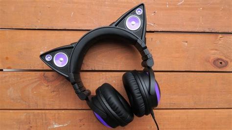 Most cat ear headphones only have led lighting on the cat ears but limson took things up a notch. Brookstone Axent Wear Cat Ear Headphones - Review 2016 ...