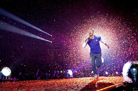 Coldplays Dazzling Display Was Technicolor Dynamite At Nj Concert