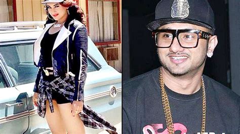 Sonakshi Sinha To Do Hip Hop With Yo Yo Honey Singh In The Next Video See Pics India News