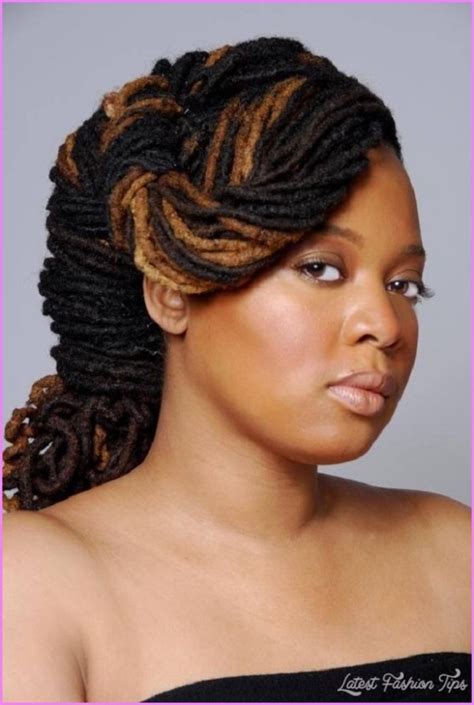 These styles have got quite a lot of attention in the recent decade, all thanks to the blend of fashion, music and pop culture, along with cultural here are our top favourite dreadlock hairstyles for ladies. Natural Hairstyles For Black Women Dreadlocks - LatestFashionTips.com