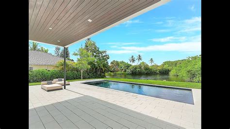 Take Advantage Of This Contemporary Lakefront Stunner Youtube