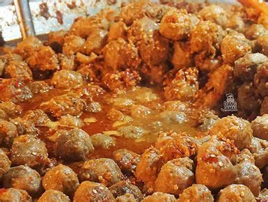 Untuk menambah rasa gurih, terasi bisa diganti dengan kaldu bubuk, bila suka. Pentol Sambal Senayan, Tomang - Lengkap: Menu terbaru, jam buka & no telepon, alamat dengan peta