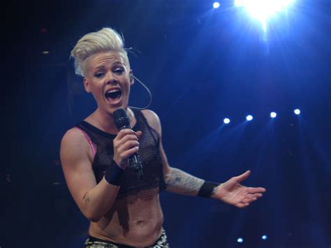 Genealogy for alecia beth hart (moore) family tree on geni, with over 200 million profiles of ancestors and living relatives. Pink - Alecia Beth Moore | P!nk at Verizon Center ...