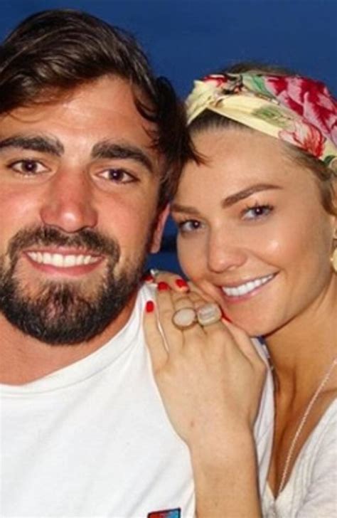 Home And Away Star Sam Frost Rekindles Romance With Ex Dave Bashford The Courier Mail