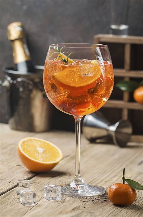 How To Make The Perfect Aperol Spritz Recipe Aperol Spritz Recipe