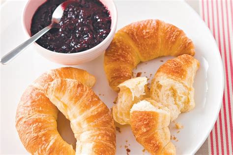 Croissants With Berry Vanilla Compote Recipe Au