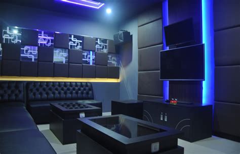The exotic drinks encompassing cocktails and mocktails along with delicious foods enhance the party mood triple. The best karaoke bars in Surakarta, Central Java