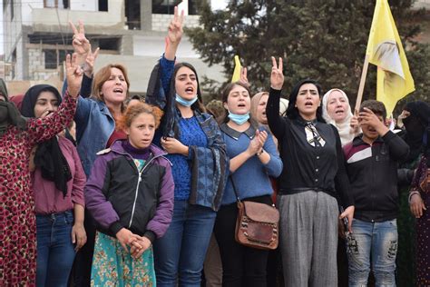 People Of Al Hasakah City Celebrate World Day In Solidarity With Kobani