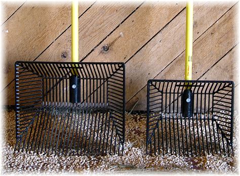 Fine Tines Stall Fork For Pelleted And Sawdust Bedding