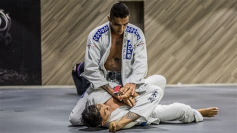 4 Tips On How To Maintain Dominant Top Control In Mma And Bjj Evolve