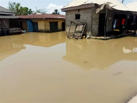 Flood Sacks Ogbakuba Community Ogbaru Council Area Submerges Houses
