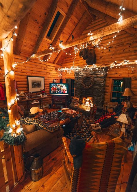 Pin By Staci Smith On Great♥great Rooms Log Cabin Decor Cabin Decor