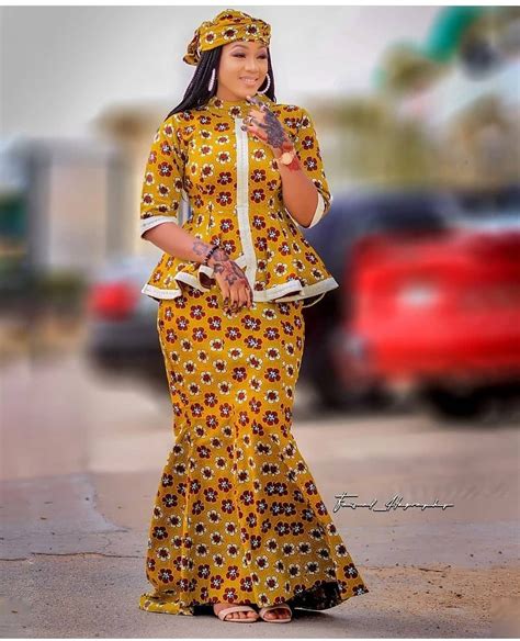 Fine Ladies Lace And Ankara Styles African Fashion Traditional African Print Fashion Dresses