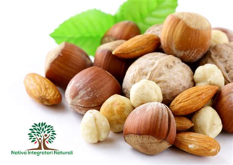 Frutta e verdure= tutte sia fresche che surgelate , preferire il legumi e le patate bollite.la frutta sia fresca che secca. Alimentazione e frutta secca: sfatiamo qualche mito