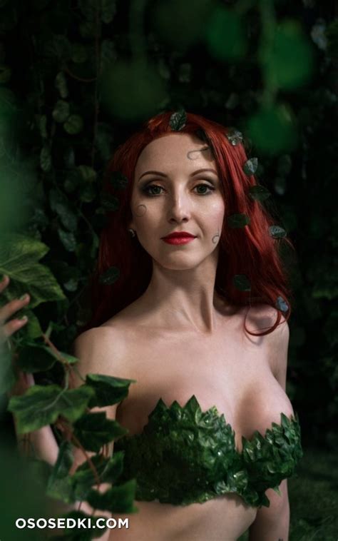 Poison Ivy And Batwoman From Dccomics 7 Naked Cosplay Photos Onlyfans