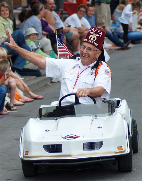 Here Come The Shriners News Sports Jobs The Express