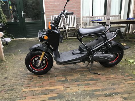 Meet the lv project, a custom honda ruckus named after louis vuitton. My 50cc (almost) stock honda ruckus, hope you like it ...