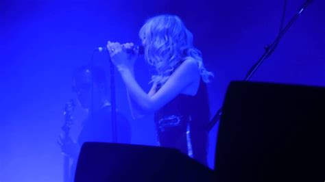 The Pretty Reckless Sweet Things Zénith De Paris 12032014 Youtube