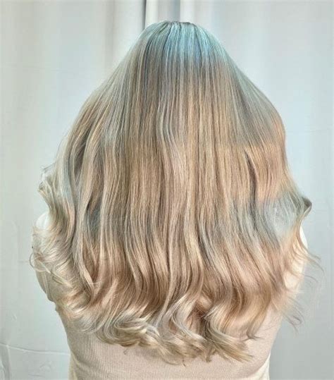 Silver Blonde Hair How To Get This Trendy Color For 2023