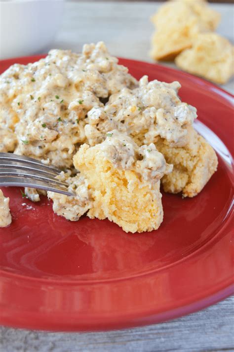 Gravies are one of the comfiest and the healthiest meals to have. Easy Keto Biscuits and Gravy - Hey Keto Mama