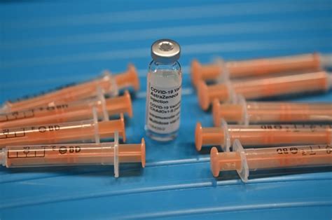 Pfizer and astra are among a vanguard of vaccine developers that could have shots cleared for use this year. Bolivia recibirá dosis de las vacunas AstraZeneca y Pfizer ...