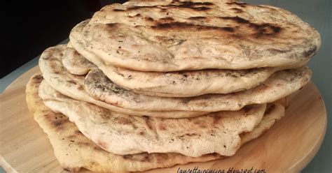 Maybe you would like to learn more about one of these? Lauretta in CuCiNa: TOrtA aL teSTo