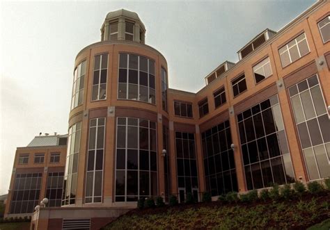 Robert Morris University Announces Restructuring Plans Pittsburgh