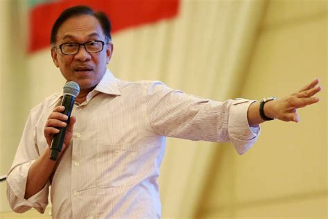Kedudukan datuk seri mohamed azmin ali sebagai timbalan presiden parti keadilan rakyat (pkr) kekal walaupun terpalit. Buat kecoh buang kerusi, kena buang parti - Anwar ...
