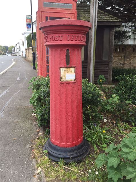 Unusual Vertical Slot Fluted Victoria Post Box In Mudeford Dorset