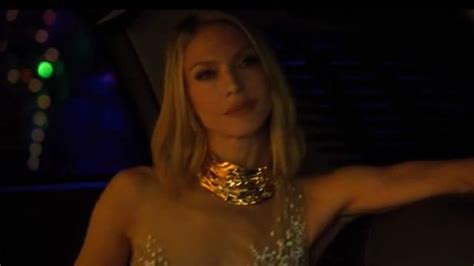 Golden Necklace Worn By Miriam Bancroft Kristin Lehman As Seen In Altered Carbon S01e09 Spotern