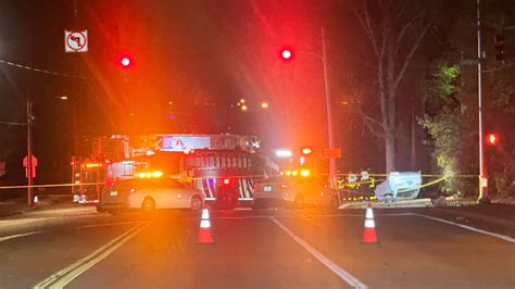 East Memphis crash leaves person dead, another critically injured