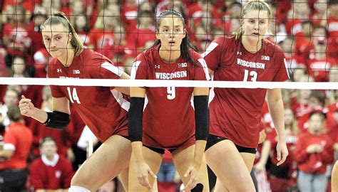 Wisconsin Volleyball Leaked Photos University Launches Police