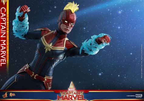 Hot Toys Mms522 Captain Marvel Captain Marvel Deluxe Version