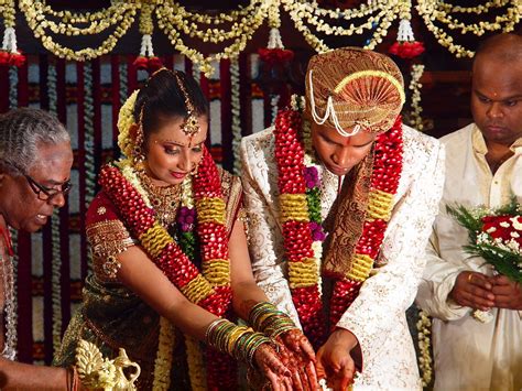 The Indian Wedding Ceremony Indian Wedding Ceremony Reception Dj The Art Of Images