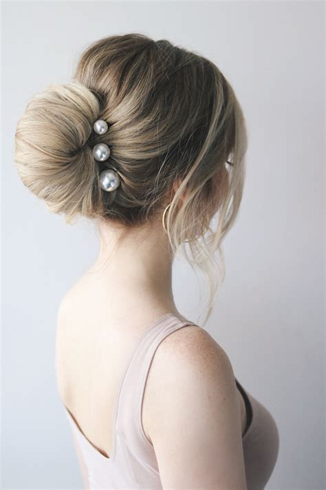HOW TO SIMPLE BUN PERFECT FOR PROM WEDDINGS Alex Gaboury