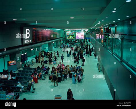 Busy Airport Terminal Stock Photo Alamy