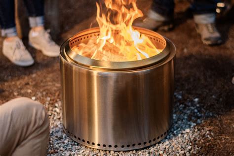 A lightweight stainless teel fire pit that sets up in just under 60 seconds. Better Bonfire? Leave Out the Smoke | GearJunkie