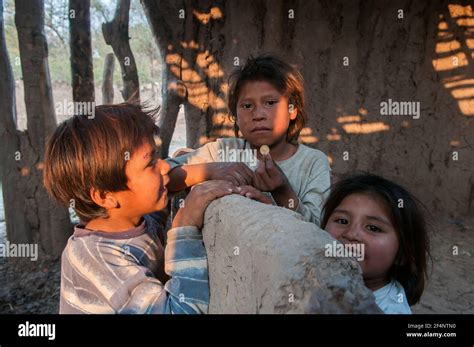 Aboriginal Mother And Children Hi Res Stock Photography And Images Alamy