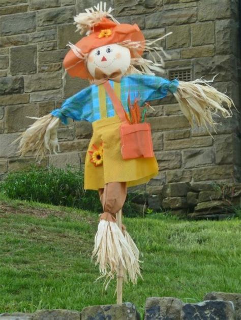 C Mo Hacer Un Espantap Jaros Diy Scarecrow Scarecrow Crafts Scarecrow