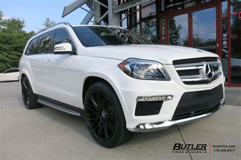 Mercedes Gl Class With 22in Savini Bm13 Wheels Exclusively From Butler