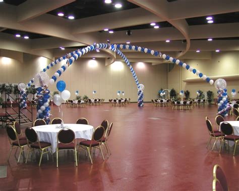 Dance Floor Columns And Arch Decor By Balloons By Design Madison Wi