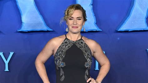 kate winslet s hair in new titanic poster has fans confused pic us weekly