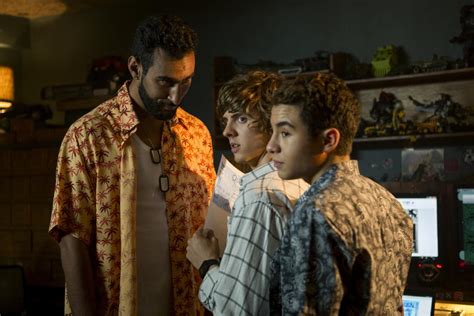 Saltimbanque & poete pouet pouet. À toute épreuve de Antoine Blossier (2013) - UniFrance