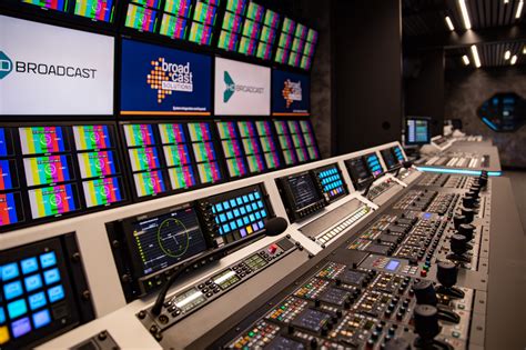 Hd Broadcast Present Their New Uhd 2 Ob Van System Integration And