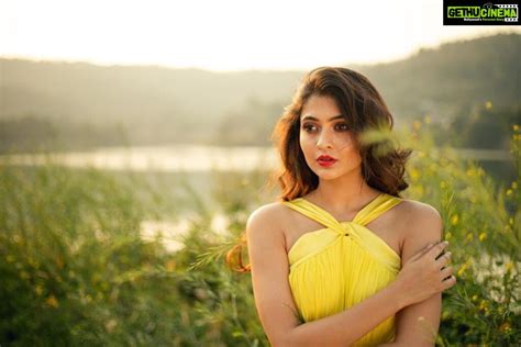 Shivangi Khedkar Instagram Hello Sunshine ☀️ Makeup By Muatriveni Shot By Saniasadhale